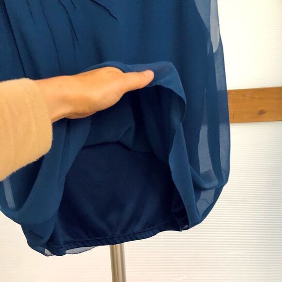 Simply VERA VERA WANG Flowy Dark Cobalt Blue Lined Sleeveless Blouse / Sz PL - Picture 3 of 6